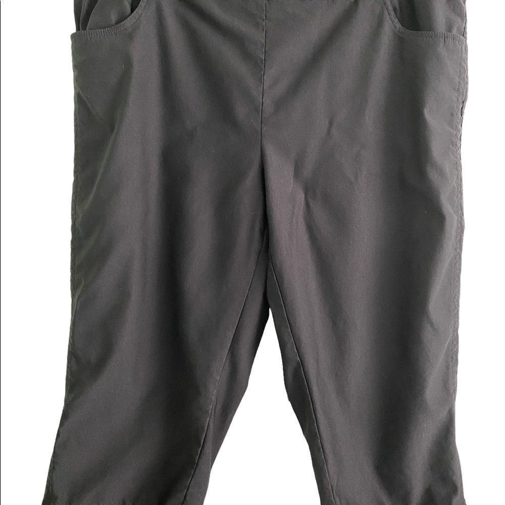 Coconut ROW, PALM BEACH, Black Capri, Front Pockets, Casual, Night out, Size 16